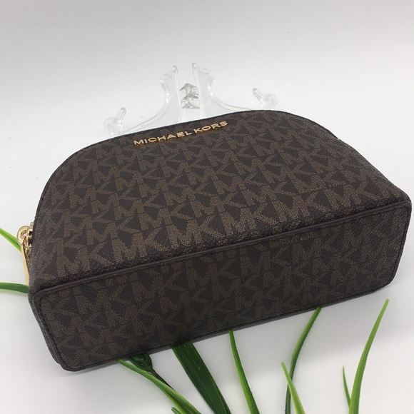 Michael Kors Jet Set Travel LG Travel Pouch Brown - Picture 5 of 8